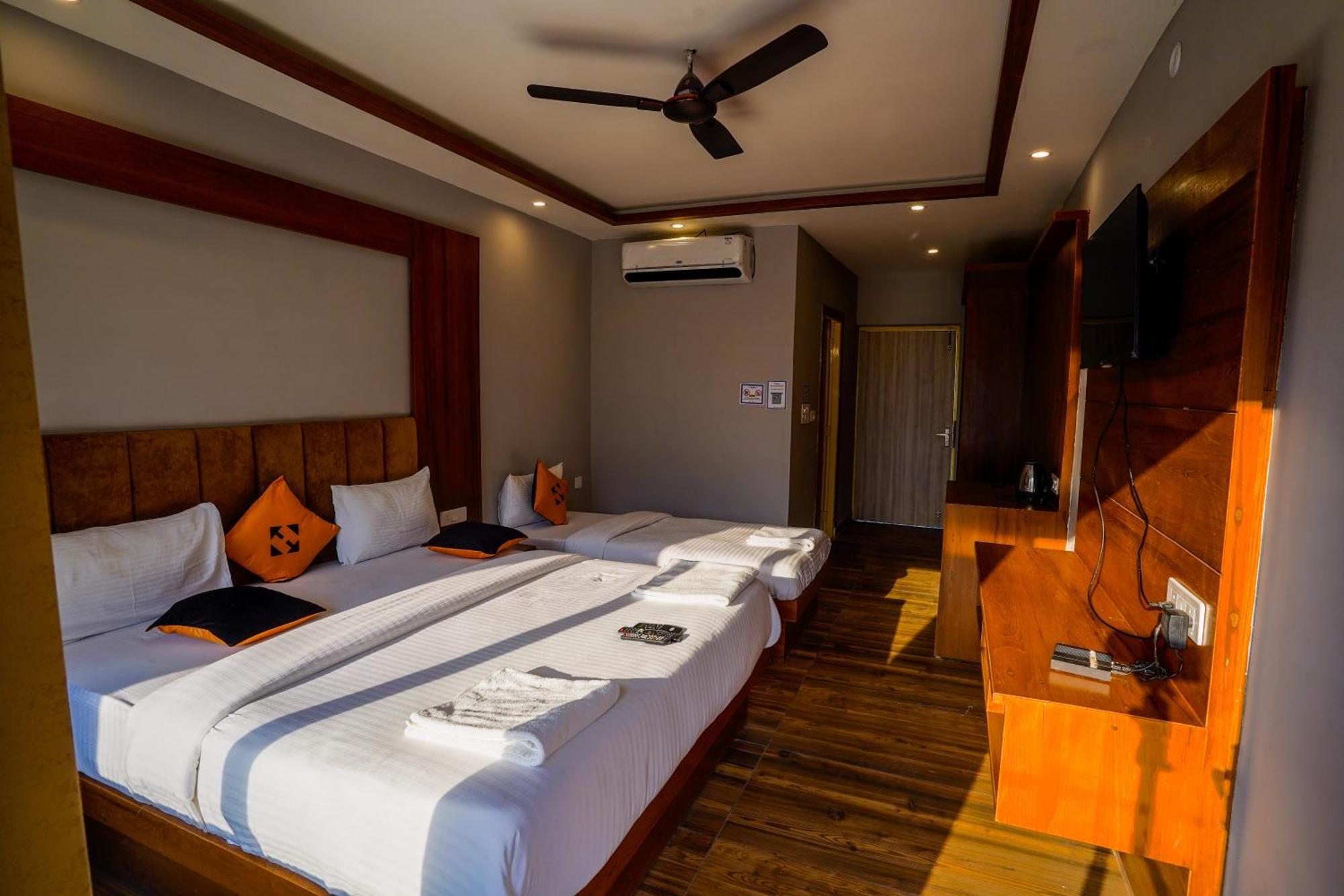 Hide-In Rishikesh, Laxman Jhula Hostel Exterior photo