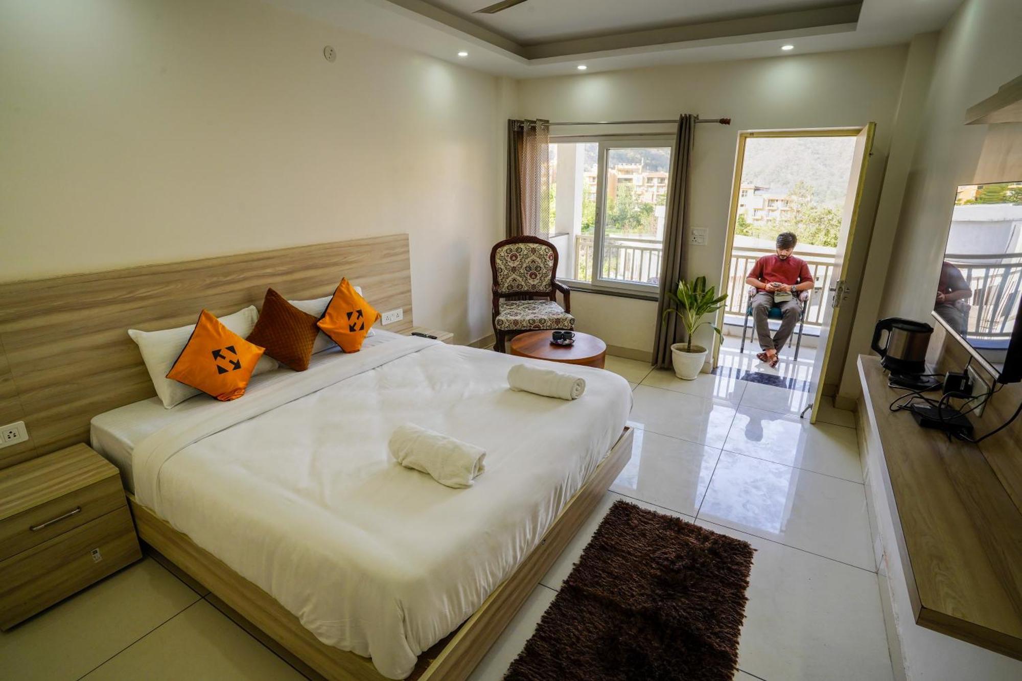 Hide-In Rishikesh, Laxman Jhula Hostel Exterior photo