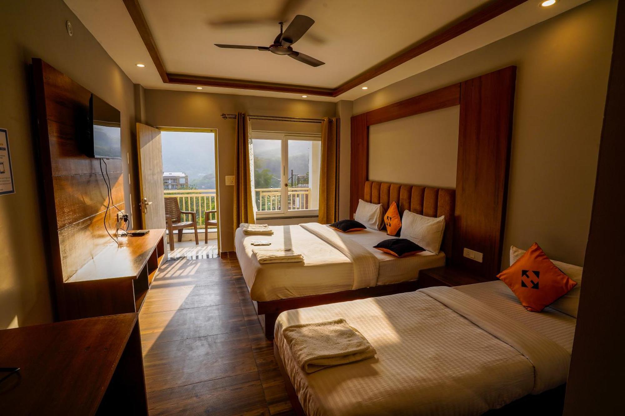 Hide-In Rishikesh, Laxman Jhula Hostel Exterior photo