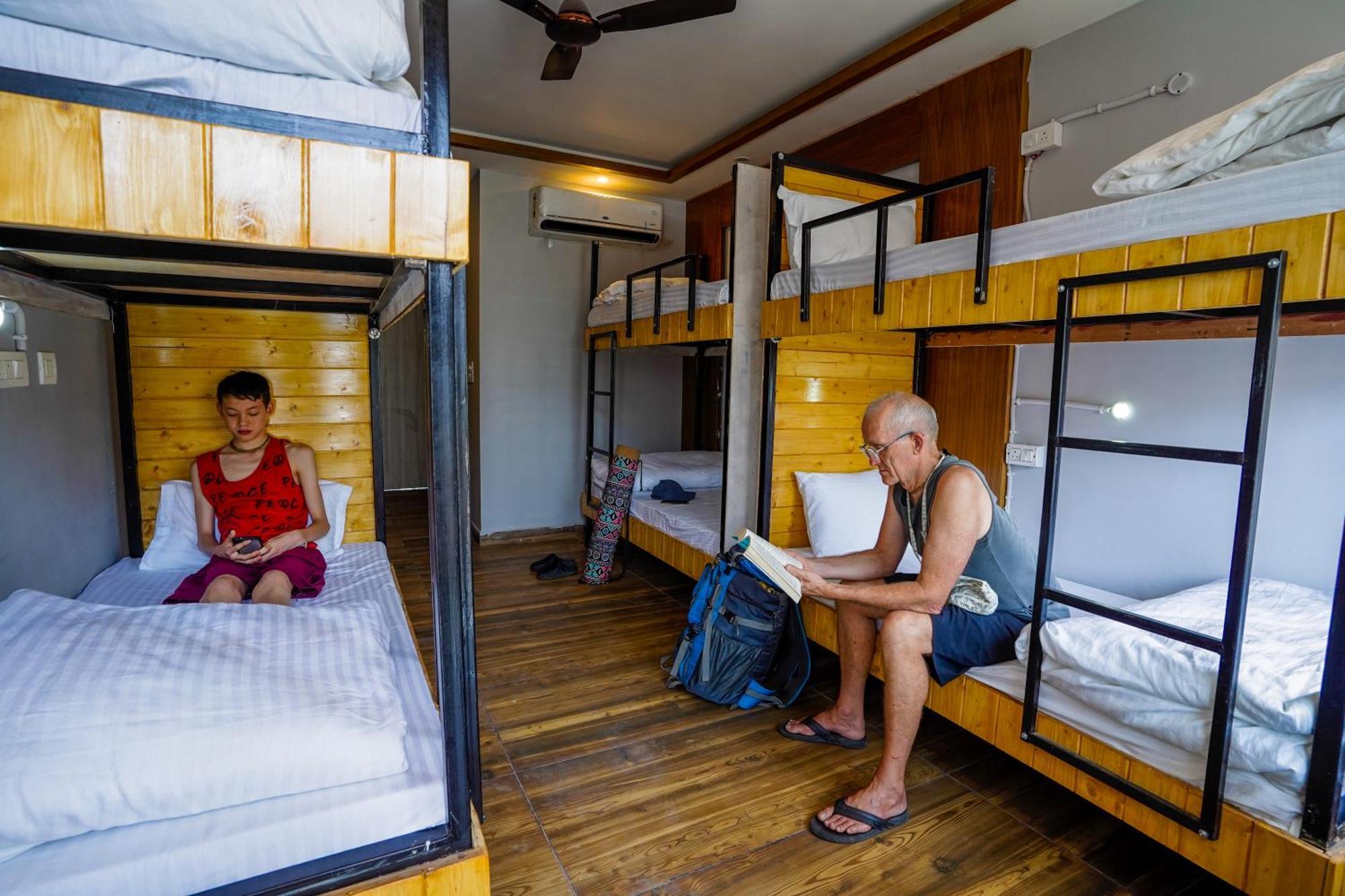 Hide-In Rishikesh, Laxman Jhula Hostel Exterior photo