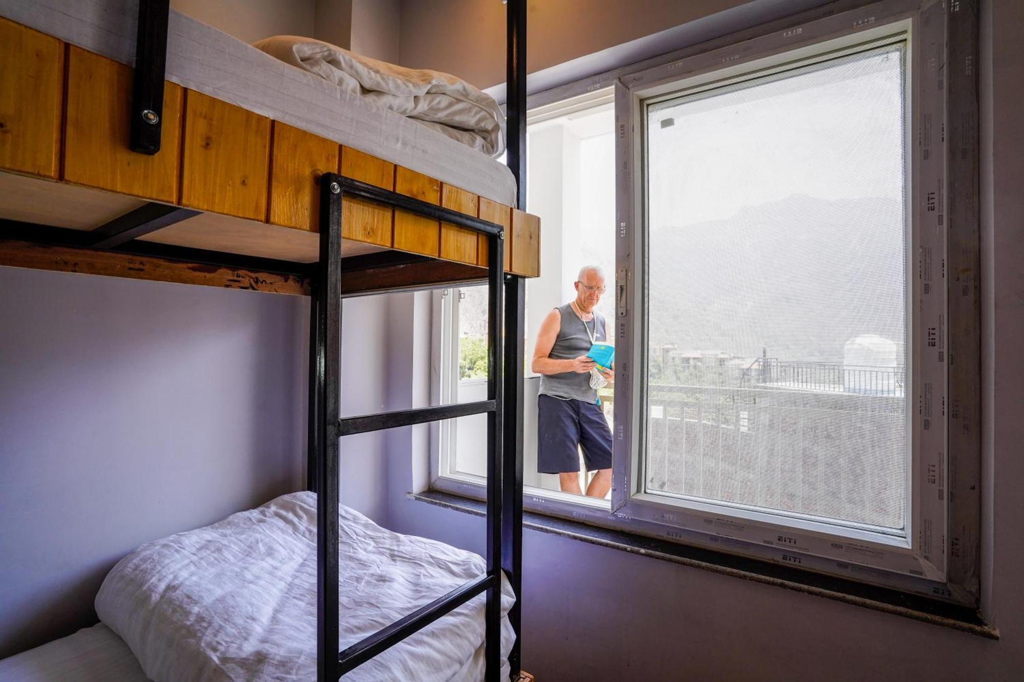 Hide-In Rishikesh, Laxman Jhula Hostel Exterior photo