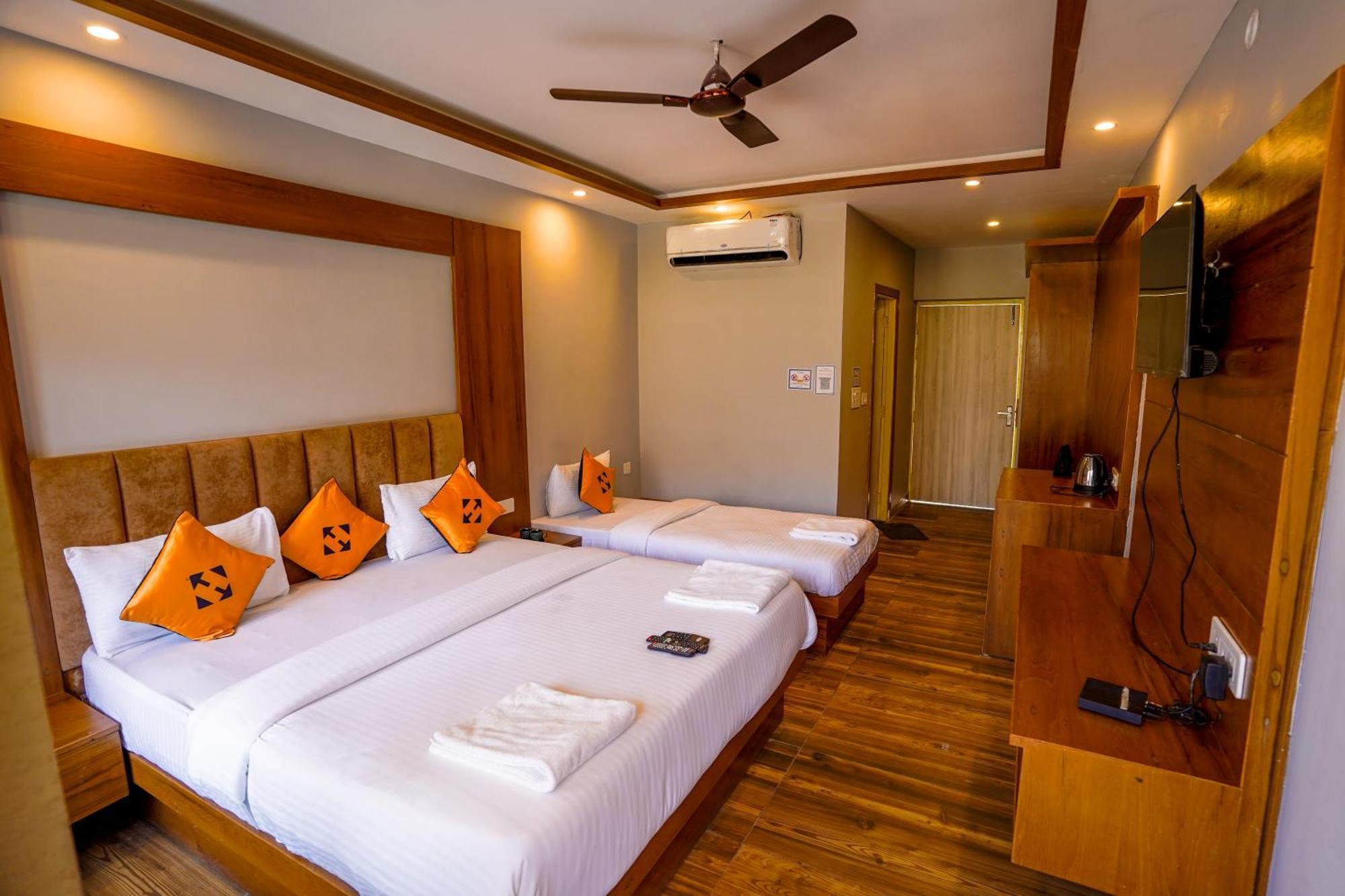 Hide-In Rishikesh, Laxman Jhula Hostel Exterior photo