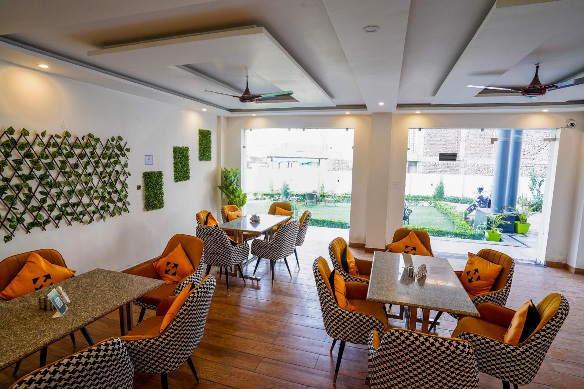 Hide-In Rishikesh, Laxman Jhula Hostel Exterior photo